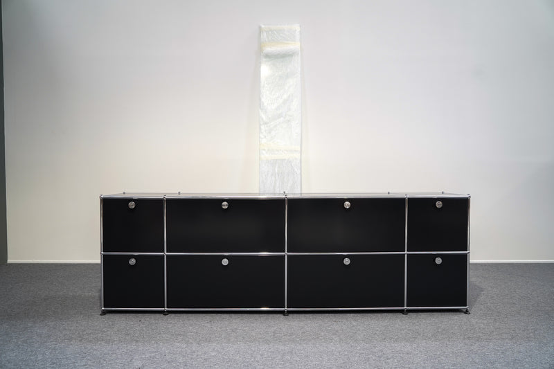 USM Haller langes Sideboard 8 Fächer Schwarz