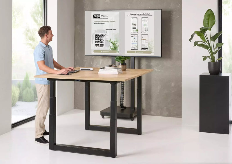 Elektrisch höhenverstellbarer Schreibtisch Solid R1 by reoffice