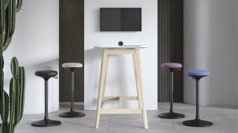 Steh/Sitz Hocker Wobby