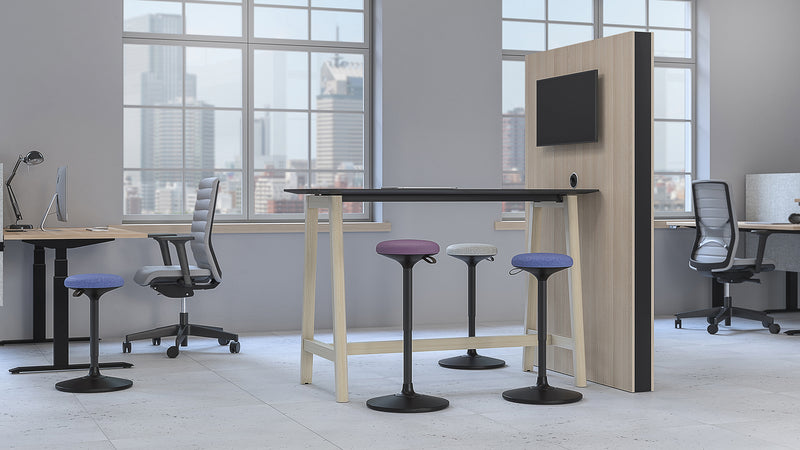 Steh/Sitz Hocker Wobby