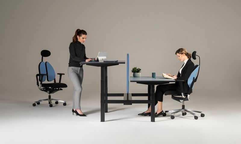 Elektrisch höhenverstellbarer Doppelschreibtisch eModel 2.0 Workbench