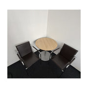 Sitzgruppe Vivo by Svoboda mit Bene Bistrotisch – Originalfoto
