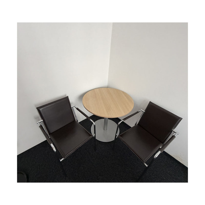 Sitzgruppe Vivo by Svoboda mit Bene Bistrotisch – Originalfoto