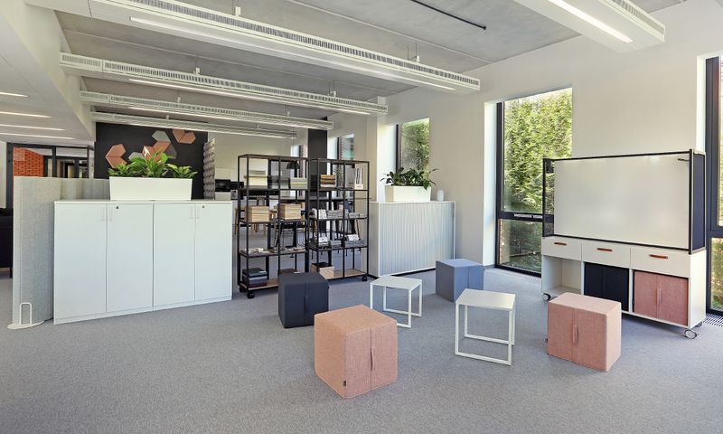 OFFA Beistelltisch von Nowy Styl - Reoffice