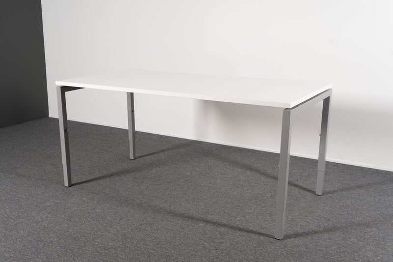 Schreibtisch Weiß Grau 160x80 Narbutas Ausstellungsstück - Reoffice