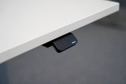 Höhenverstellbarer Schreibtisch mit Trennwand Bene - Reoffice