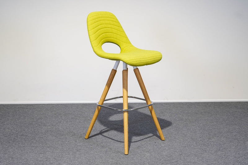 Barhocker aus Holz in Grün Nowy Styl - Reoffice