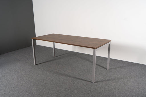 Schreibtisch Nuss 180x80 Narbutas Ausstellungsstück