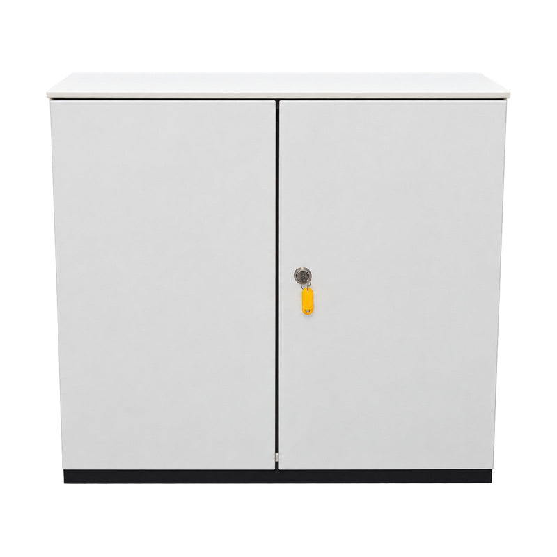 Sideboard Bene weiß – Frontansicht mit Schlüssel