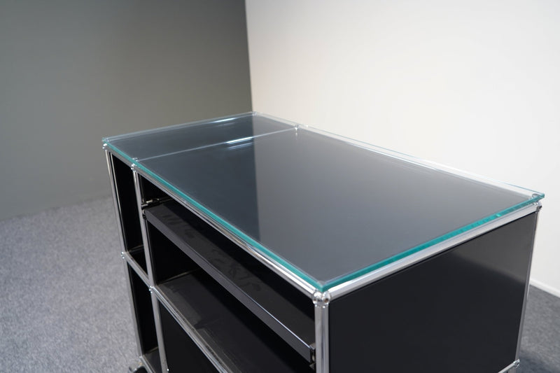USM Haller Sideboard mit Glasplatte Schwarz - Reoffice