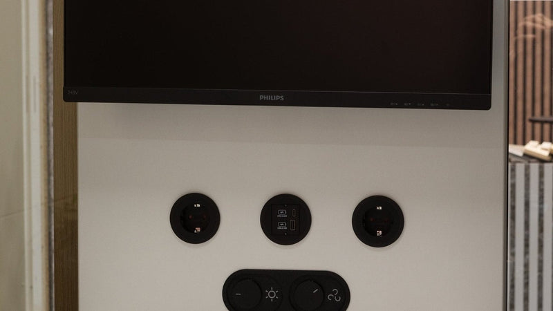Box 4 Telefonkabine – Foto Detail Anschlüsse