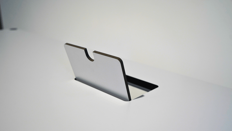 USM Haller „Work“ Tisch in Lichtgrau mit Chromgestell - Reoffice